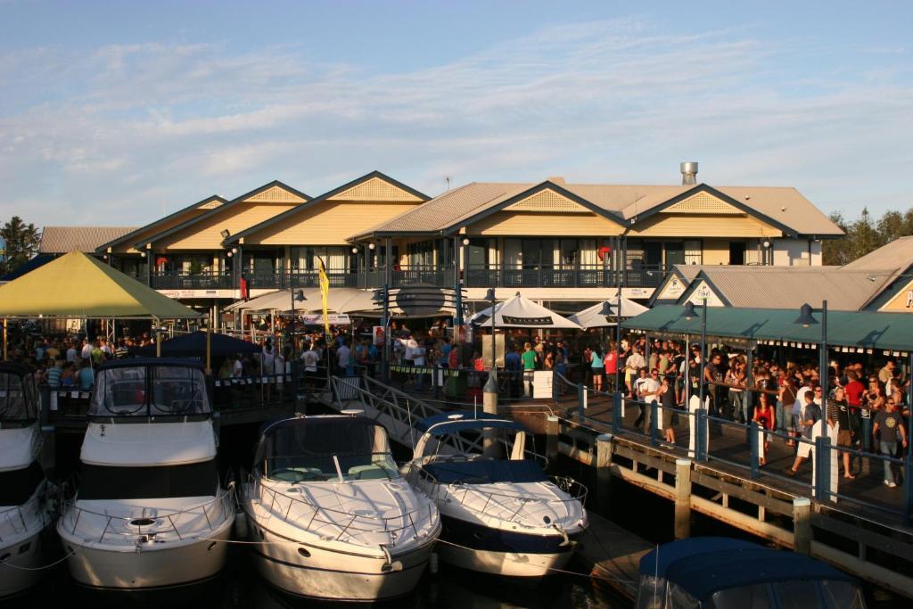 Surfers Paradise Yha Southport Esterno foto